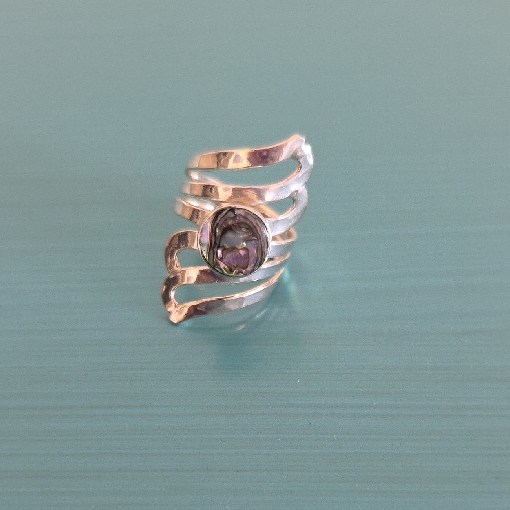 Elegant Silver Swirl Abalone Ring
